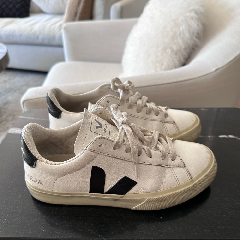 VEJA Black Leather Low-Top Sneakers